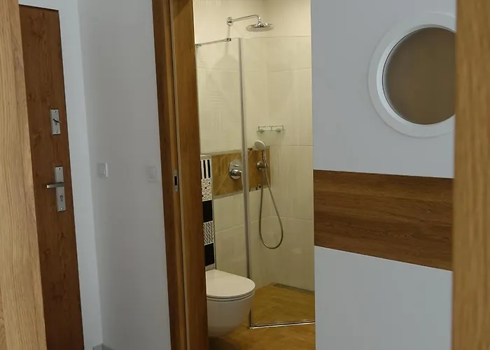 Przy Plazy 2 公寓 罗威